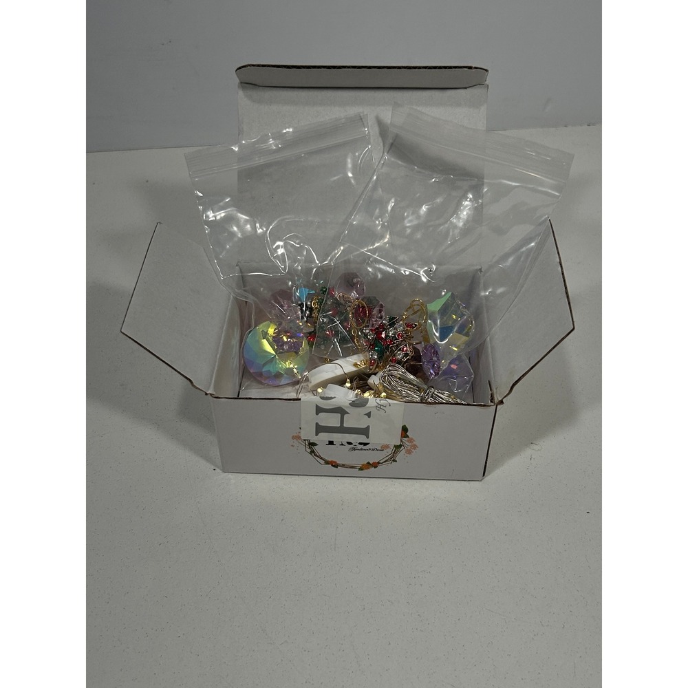 H&D Hyaline & Dora Crystal Christmas Tree Ornament Set of 2  + 4pc LED Lights